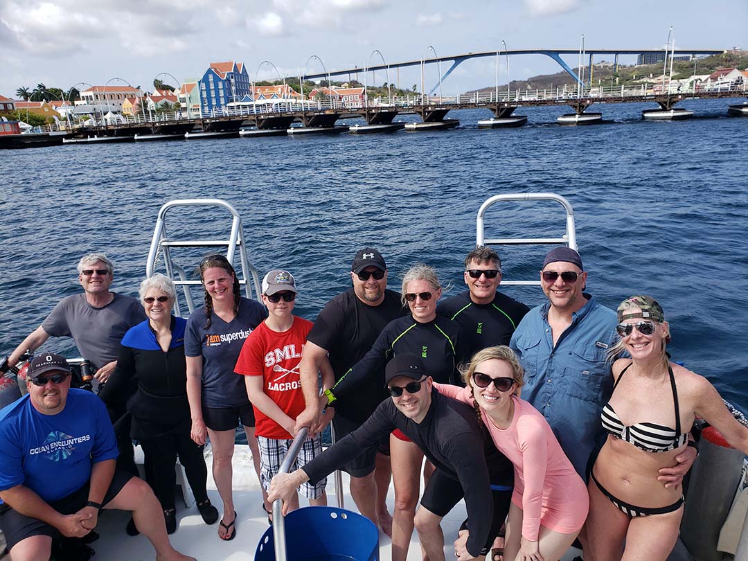 Divers having a great time in Curacao on an amazing scuba vacation
